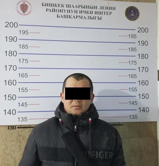 В Бишкеке задержали мужчину с игрушечным пистолетом