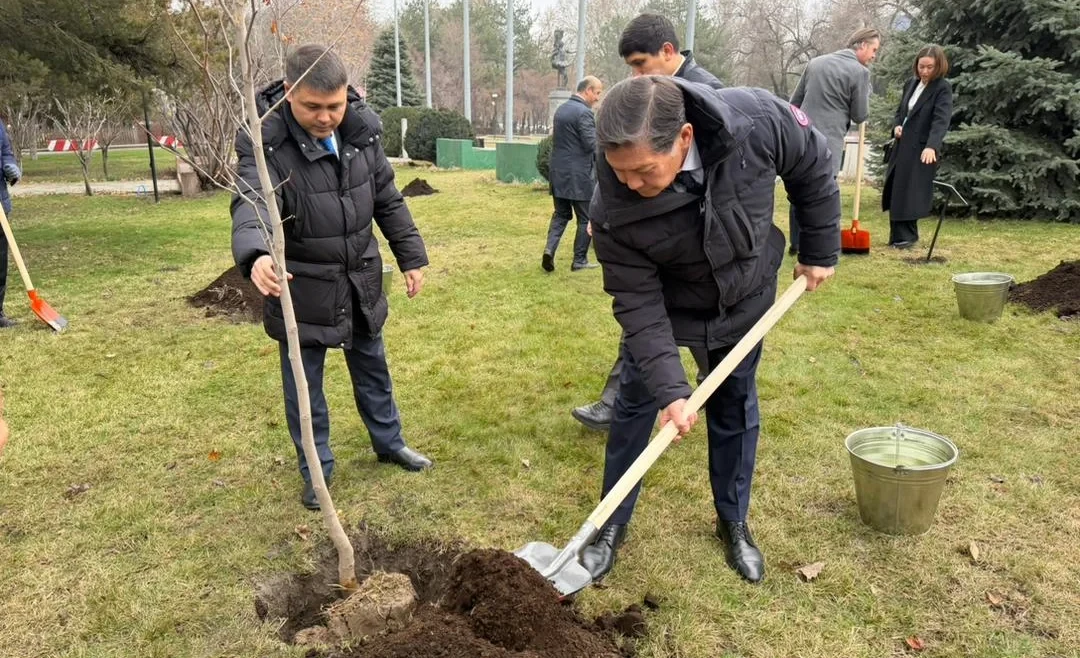 In Bishkek, a Peace Alley was established for the Day of Enlightenment on Disarmament and Non-Proliferation Issues