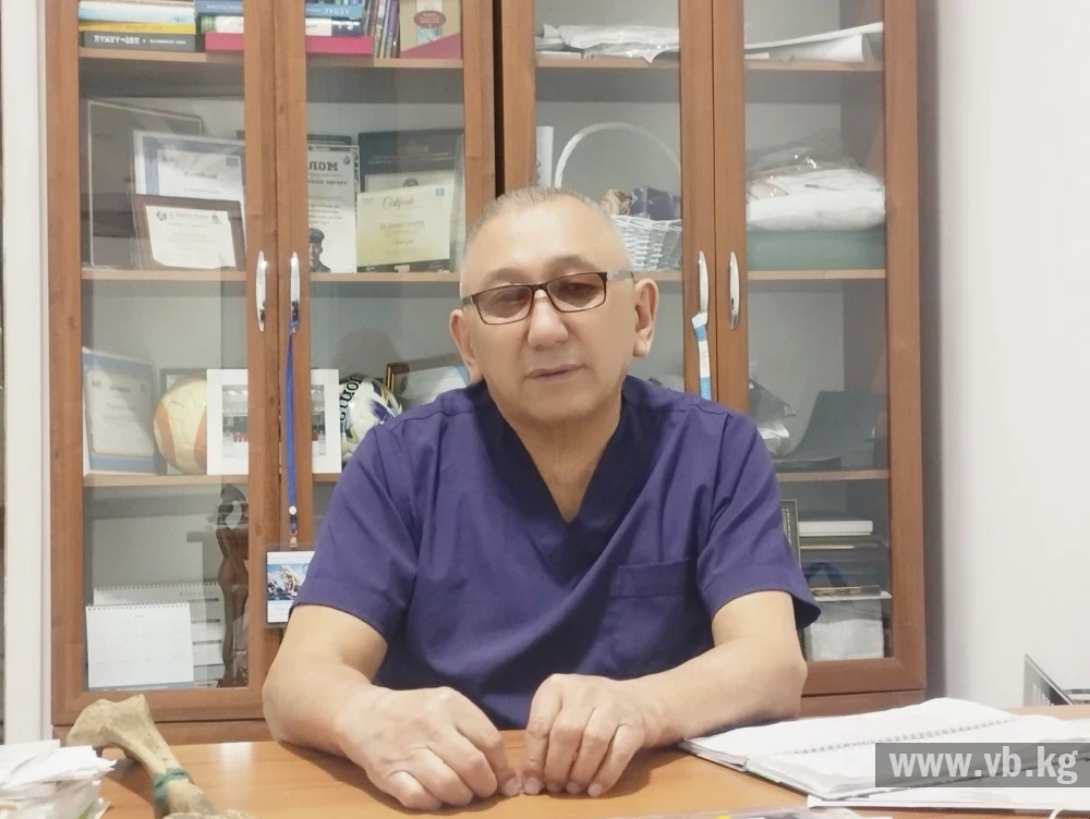 Back and Knee Pain. Orthopedist Sovetbek Kazakov Named the Main Causes