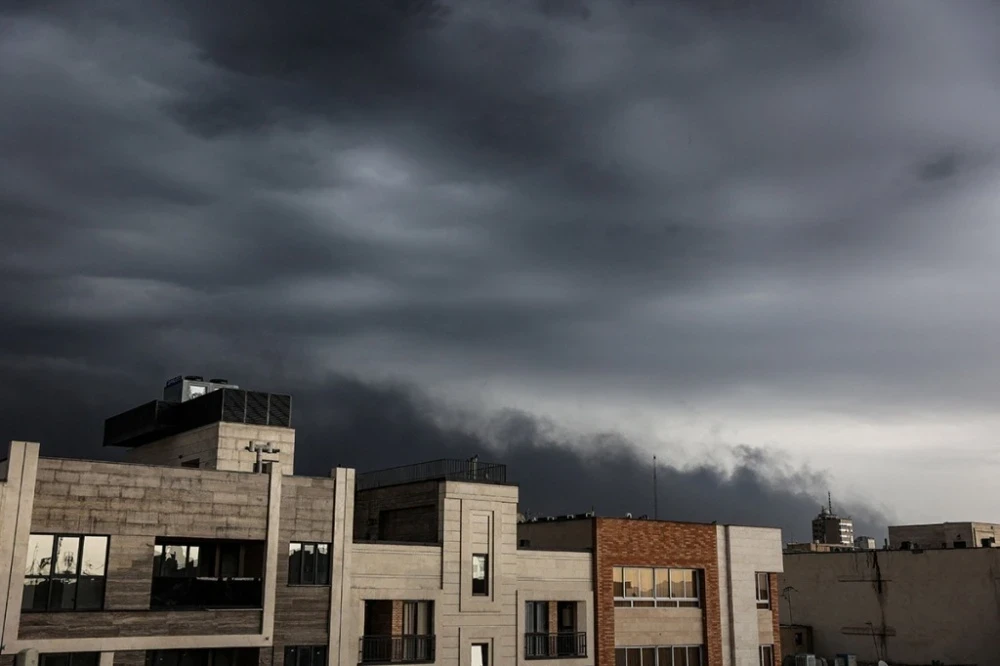 Узбекстандын метеорологдору кислоттуу булуттардын жакындап келе жатканы тууралуу ушактарды четке какты