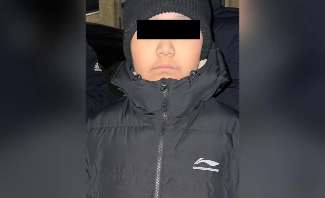 Бишкекте мектеп окуучусу мугалимдерге жана окуучуларга кол салуу мүмкүнчүлүгүн изилдеди