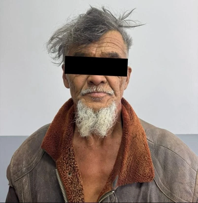 Чүй облусунда эркек таанышына кол салып, үйдүн баскычынан түртүп жиберген