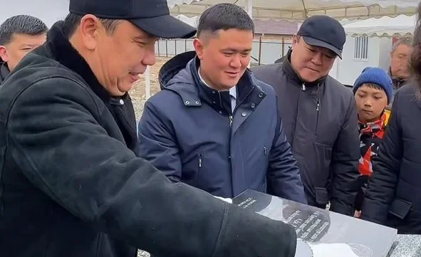 In the residential area "Ak-Bata," a capsule was laid for the construction of a new school.