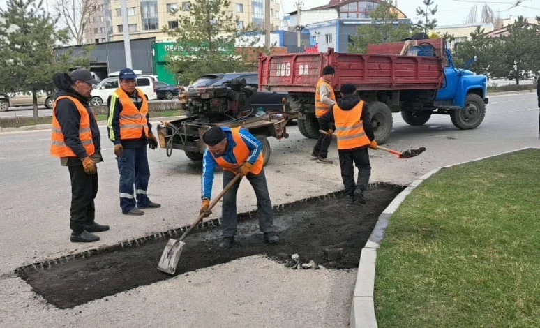 Road patching work is being carried out in Bishkek