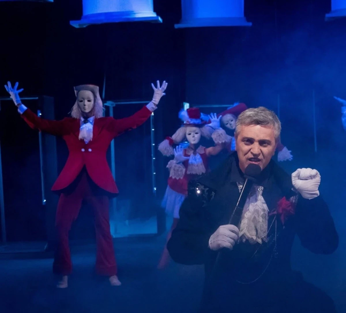 The play "Dolls" will be performed in Bishkek in honor of the anniversary of artist Dmitry Balbekin.