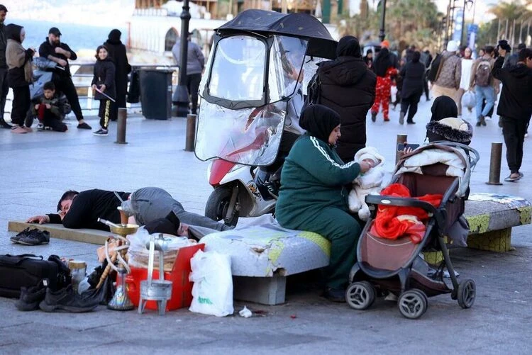 Military Actions in the Middle East. UN Reports Increasing Number of Refugees