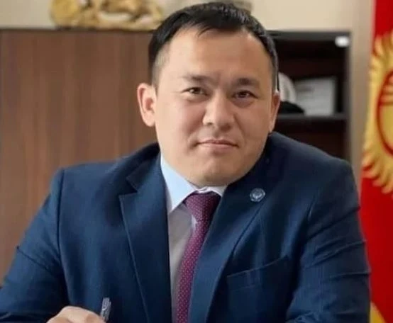 Сот Токмоктун мурдагы мэри Максат Нусувалиевдин өкүмүн жокко чыгарды