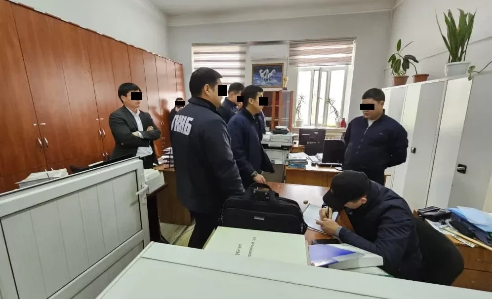 Жапаров ГКНБ кызматкерлеринин конфискатты менчиктештирүү учурларын текшерүүнү тапшырды