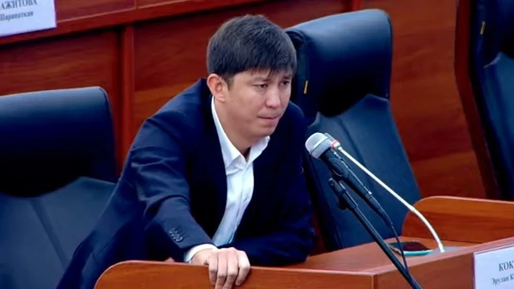 Sadyr Japarov - Erlan Kokulov: "You are undermining the status of the parliament yourself"