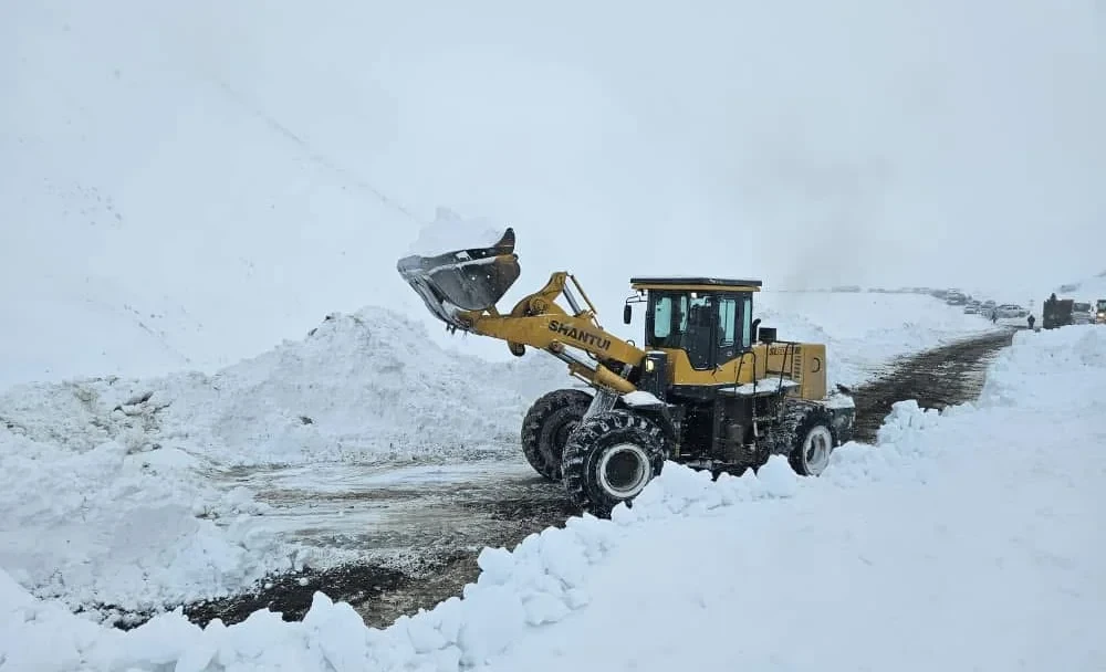 On the Bishkek-Osh highway, the descended avalanche has been cleared, traffic restored
