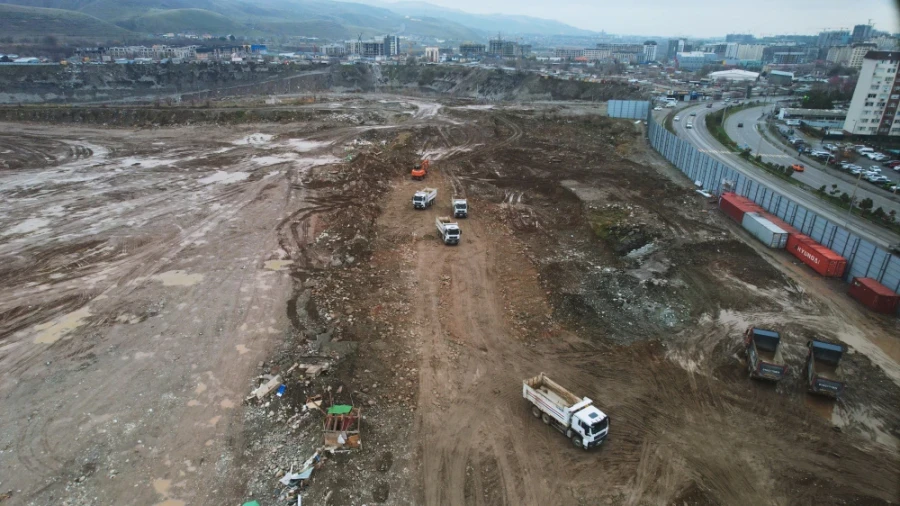 It became known who is filling the giant quarry in the 12th microdistrict of Bishkek.