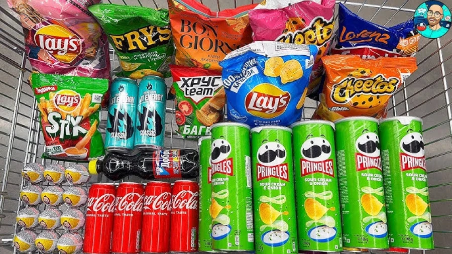 Өнүмдүн азайышы жана фермерлерге сокку. Бизнес саламаттыкты сактоо министрлигинин ичимдиктер жана снектер үчүн бааларды көтөрүү идеясын сынга алды