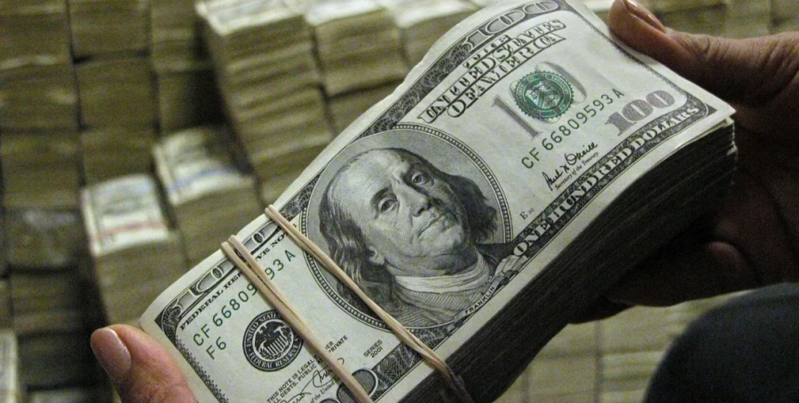 Эки айдын ичинде Кыргызстан мамлекеттик карыздын 126 миллион доллардан ашыгын төлөдү