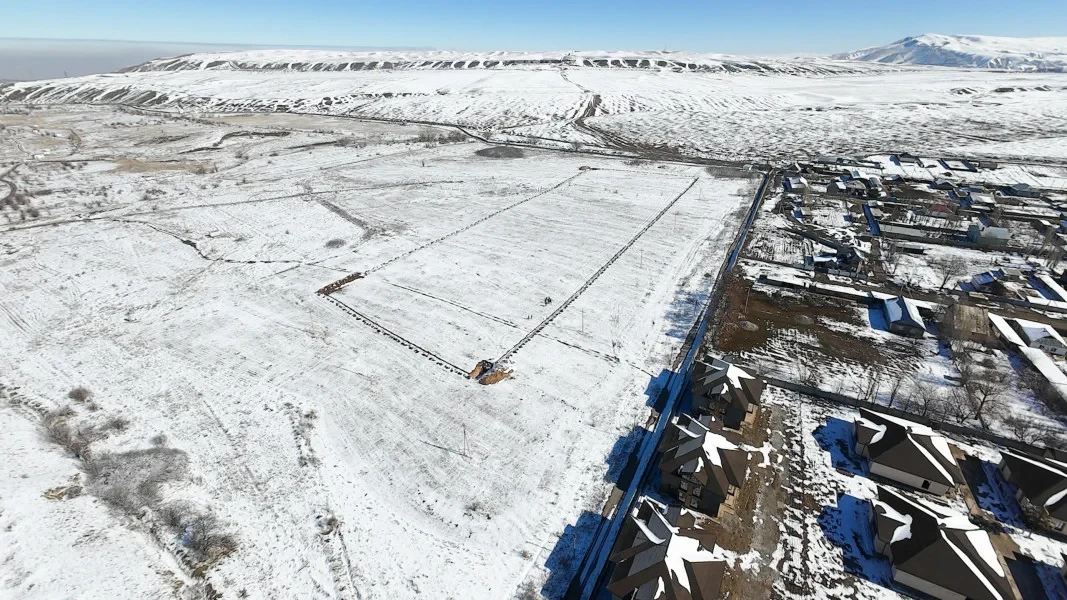 Мэр Бишкек шаарында «Орто-Алыш» суу алуучу жайына жакын жайгашкан объектилердин мыйзамдуулугун текшерүүнү тапшырды