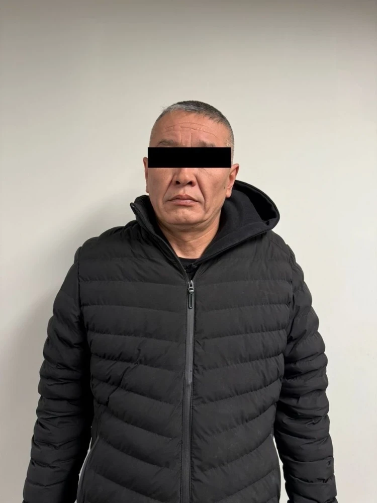 Бывший судья задержан при получении 437 500 сомов