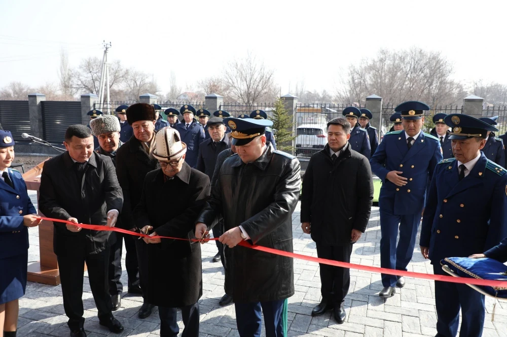 The Attorney General of the Kyrgyz Republic opened the new building of the Sokuluk district prosecutor's office and planted a fir tree nearby
