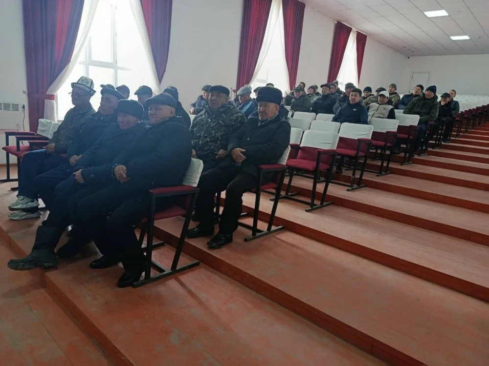 Farmers of the Aitmatov District Given Recommendations Before the Sowing Campaign