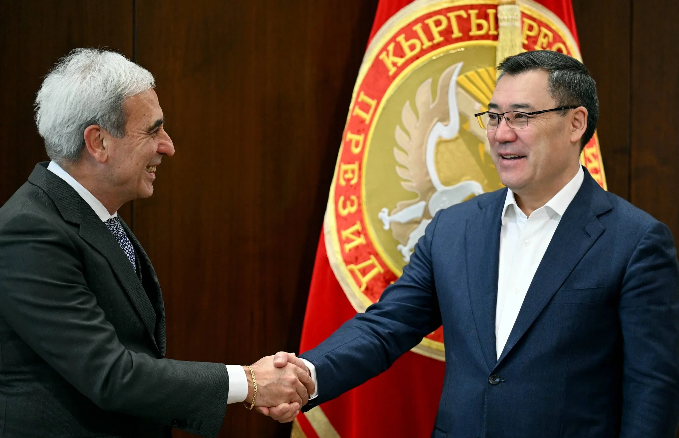 Sadyr Japarov met with the president of the International Motorboat Federation (UIM)