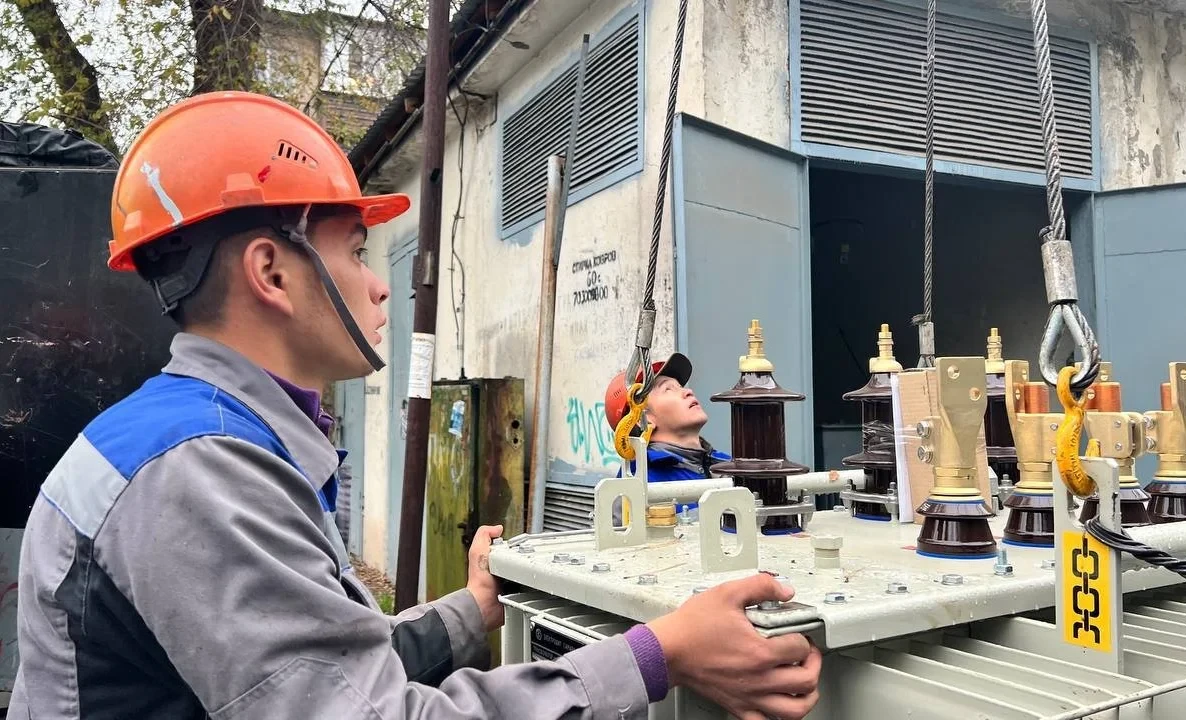 In Bishkek, 298 transformers will be repaired and 38 new ones will be installed.