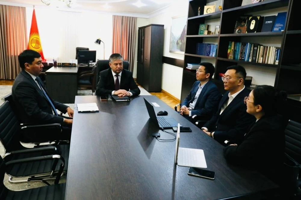 Кытай компаниясы Кыргызстандын көчө жарыктандыруусуна инвестицияларды карап жатат