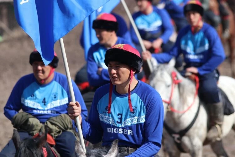 Чолпон-Атада Ноорузга арналган чоң кок бору турнири өтүп жатат