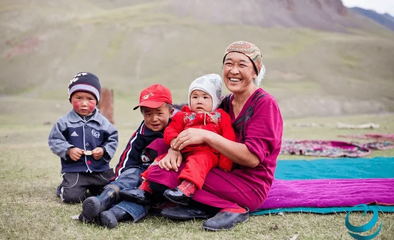 "Child Allowance". It is not allowed to receive multiple benefits simultaneously - Ministry of Labor