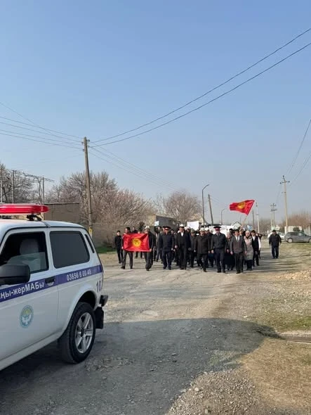 Зомбулукка каршы марш Лейлекте өттү