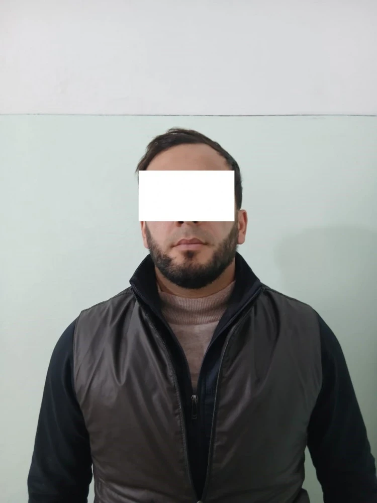 Эр адамды мурдагы жубайынан алтын жана акча уурдоо боюнча шектешүүдө