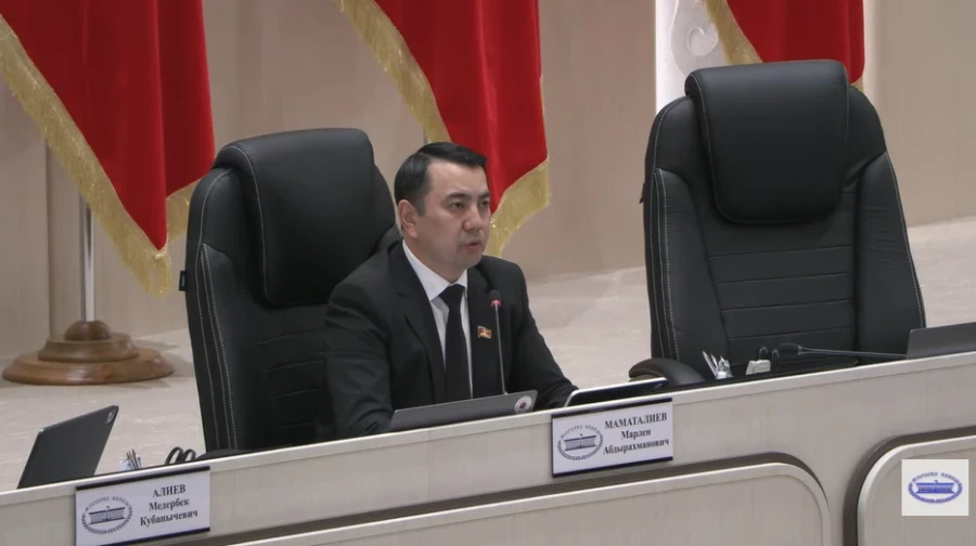 Цензура катуураак болот. Депутаттардын трибунадан сүйлөөсү чектелет