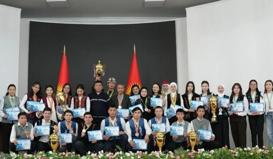 Студенты КНУ и КГТУ стали триумфаторами турнира по тогуз коргоолу