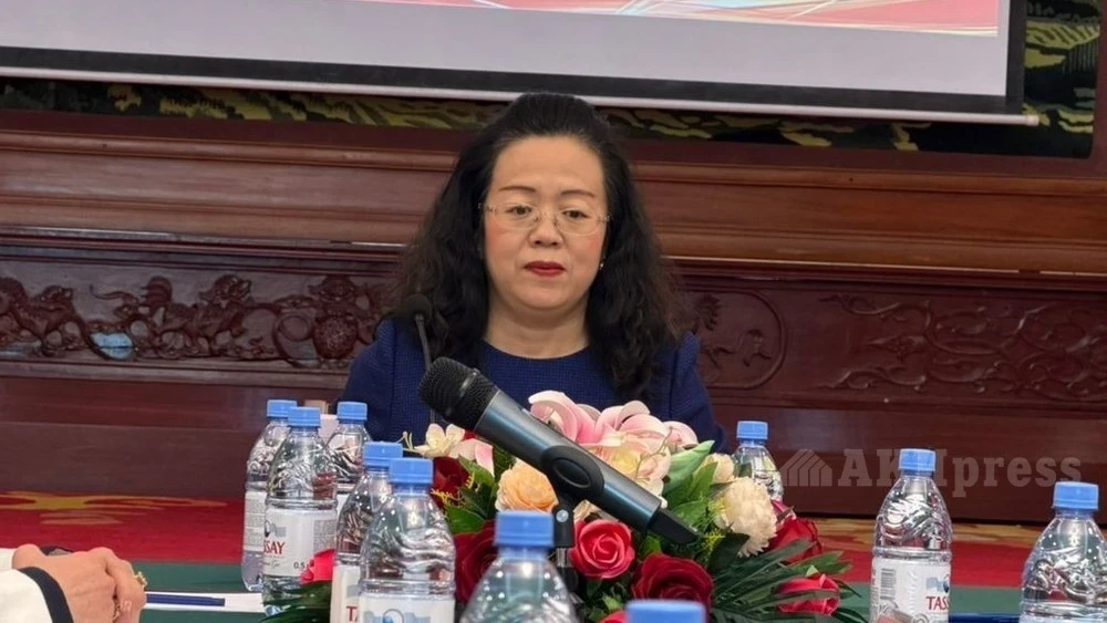 Посол Лю Цзянпин: Эки сессия Кытайда негизги саясий окуяга айланды