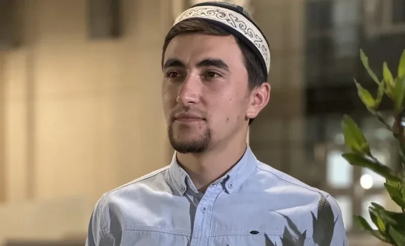 Куран окуу боюнча конкурс. Кыргызстандык Мухамадали Умаров кайрадан дүйнө чемпиону болду