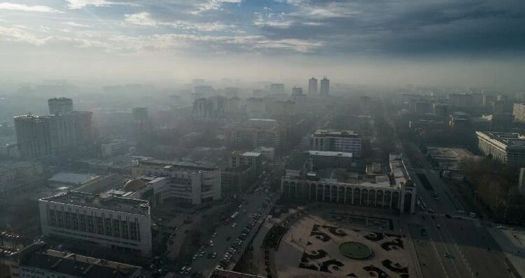 Жаңы отчет. Үчүнчү жылдын ичинде бишкектиктер былжыр абада дем алышууда, Ошто — дагы көп