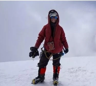 Россиялык альпинисттин Жеңиш чокусундагы издөөсүн $2–3 млн деп баалашты