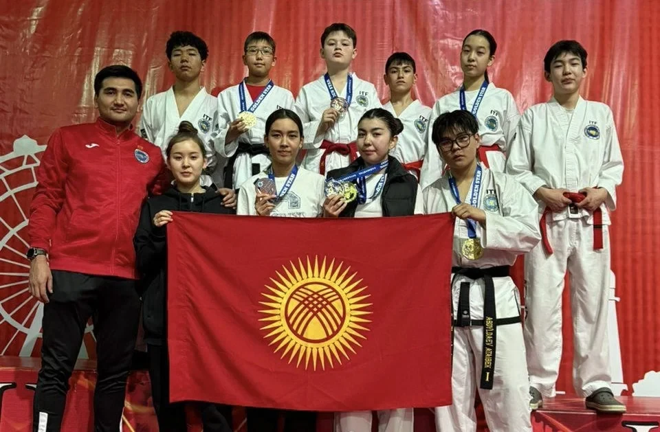 Кыргызстанские тхэквондисты завоевали 29 медалей на турнире в Шымкенте