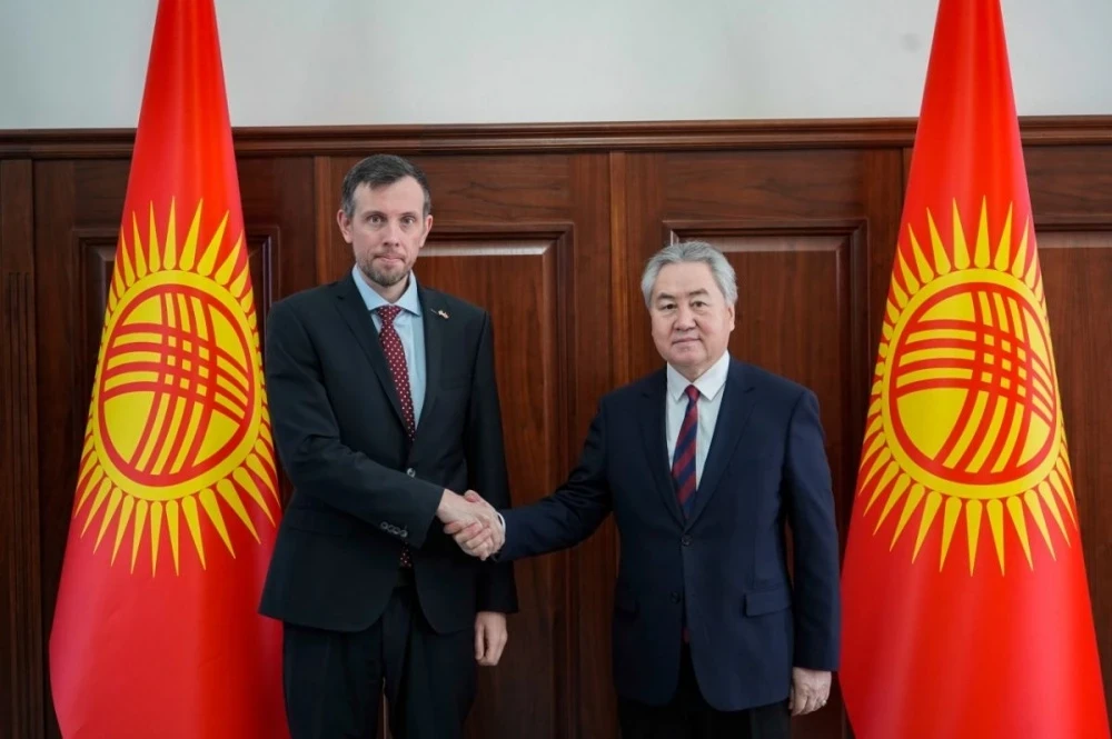 Бишкек и Лондон договорились активизировать взаимные визиты