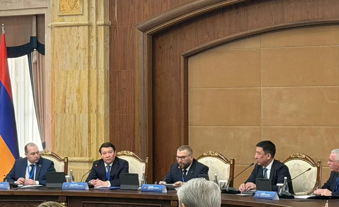 Казахстан предложил усилить контроль транзита и упростить условия для добросовестного бизнеса