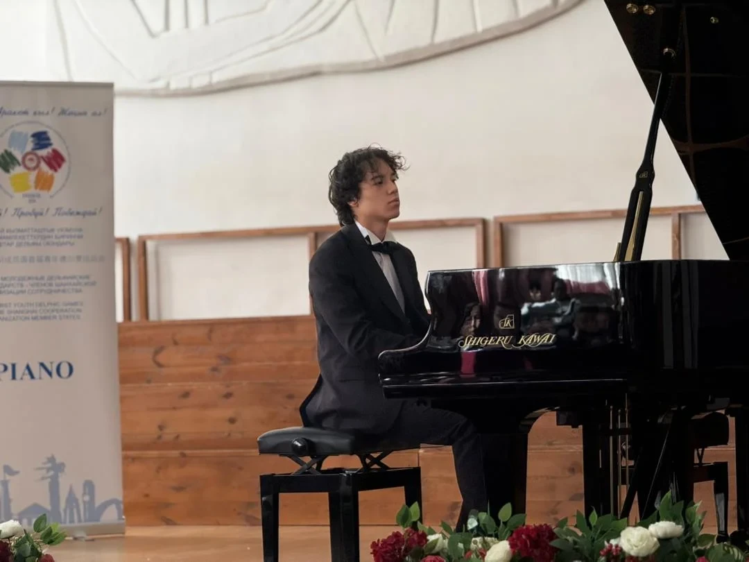 Дельфийские игры в Бишкеке. Прозвучали классические произведения в исполнении юных пианистов