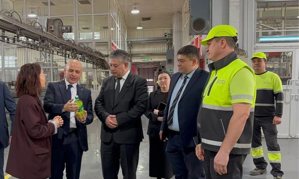 The head of the National Investment Agency visited the "Coca-Cola Bishkek Bottlers" plant