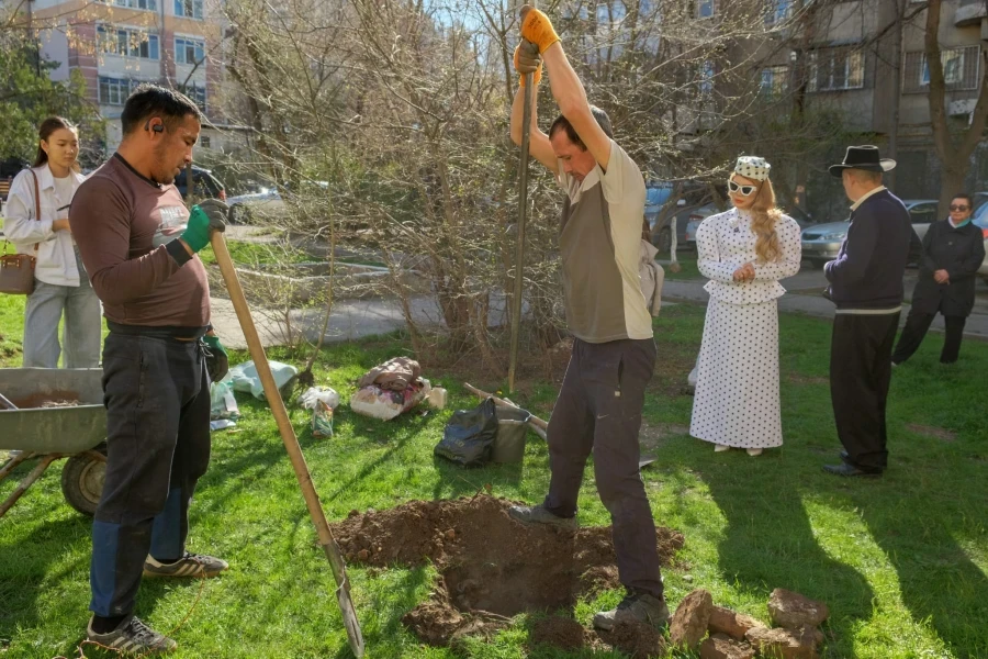 A park named after Algimantas Vidugiris opened in Bishkek