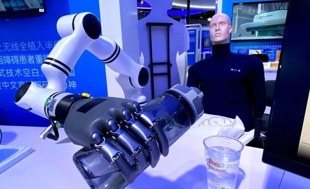 China Accelerates Development of Brain-Computer Technologies