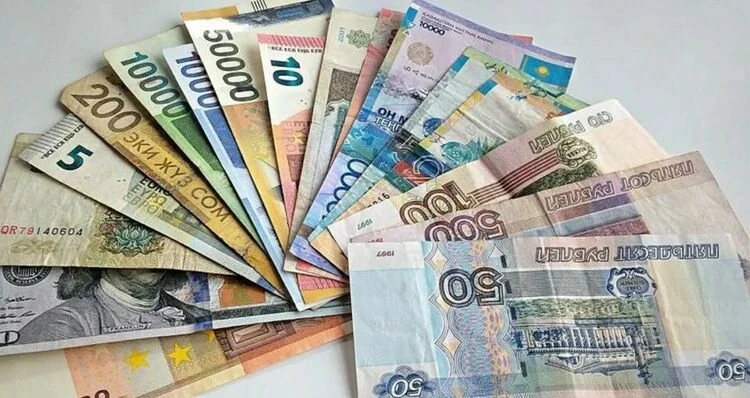 Рубль и тенге укрепились к сому, евро дешевеет. Курс валют на 31 марта