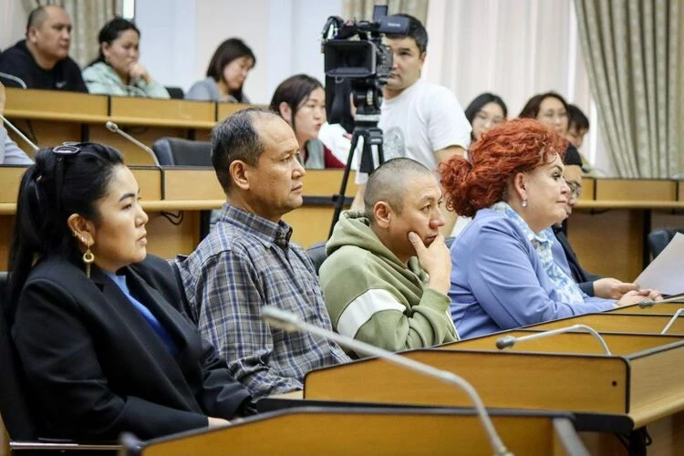 Бакыт Сыдыков: Арзан насыялар Кыргызстандын бардык тигүүчүлөрүнө жеткиликтүү эмес