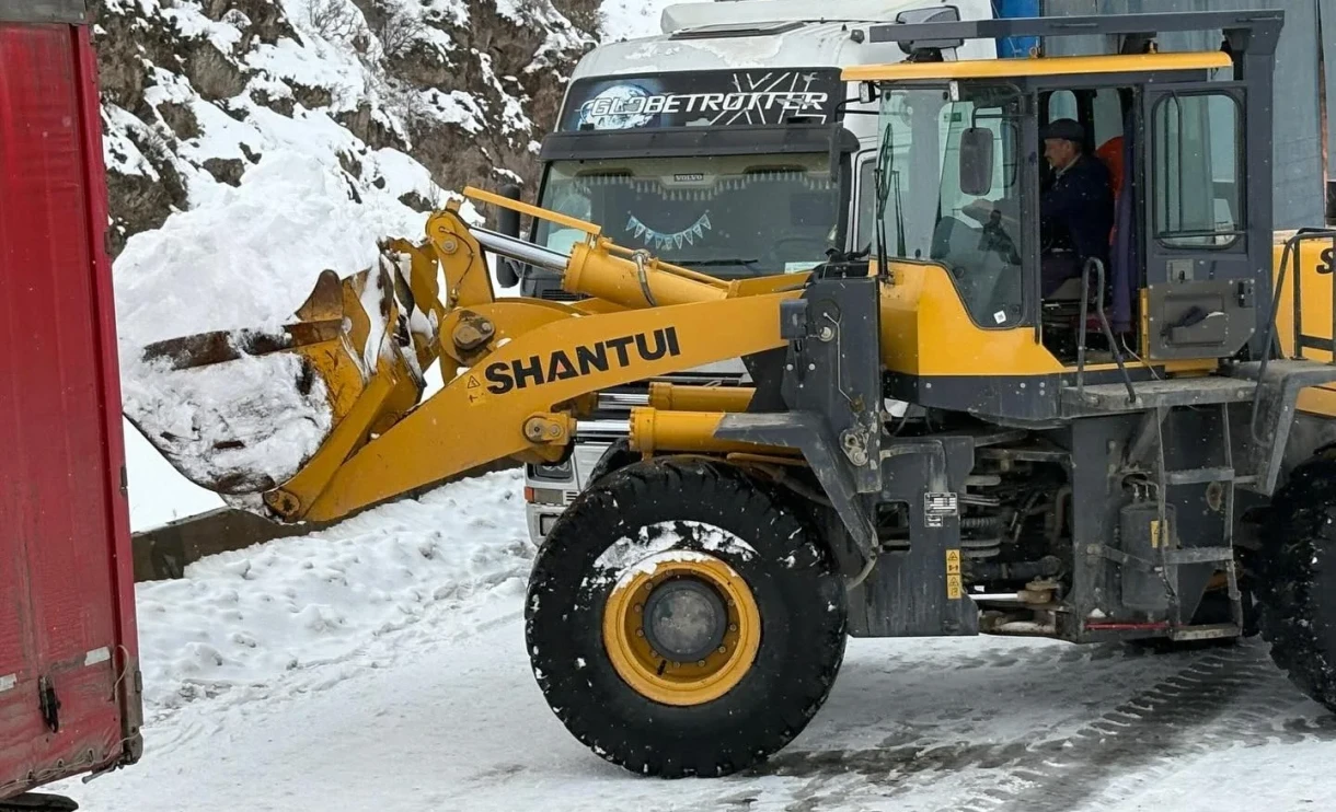 Traffic on the Bishkek–Naryn–Torugart road has been restored