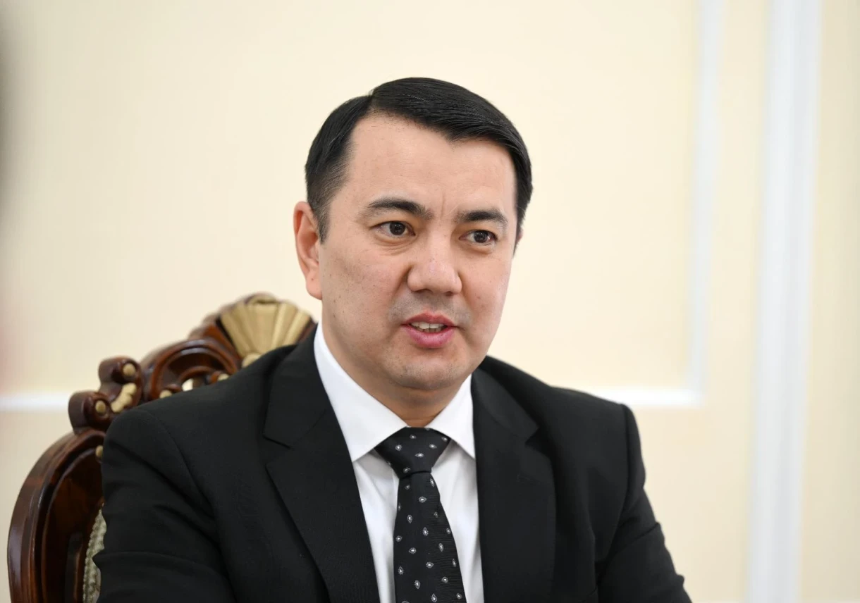 March 8 - Politicians shared how they will congratulate their women