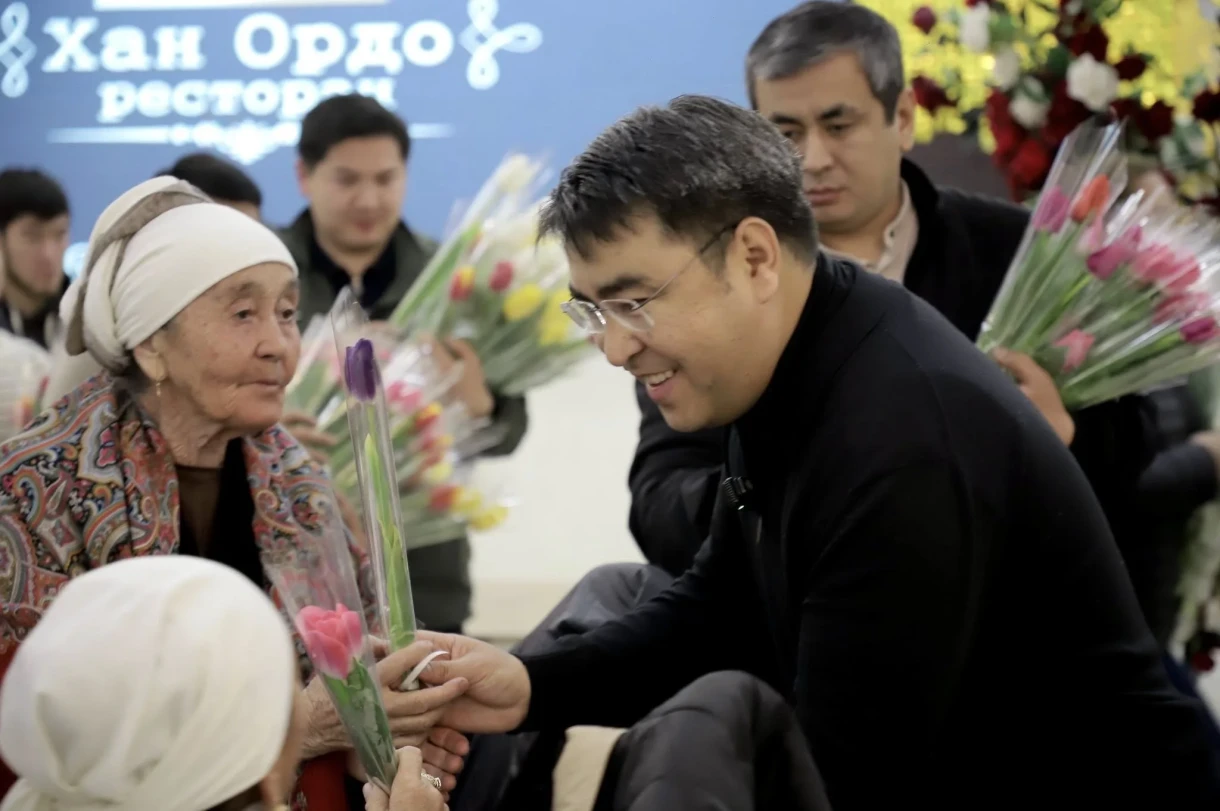 Zhanarbek Akayev held an iftar for 300 social workers in honor of March 8th