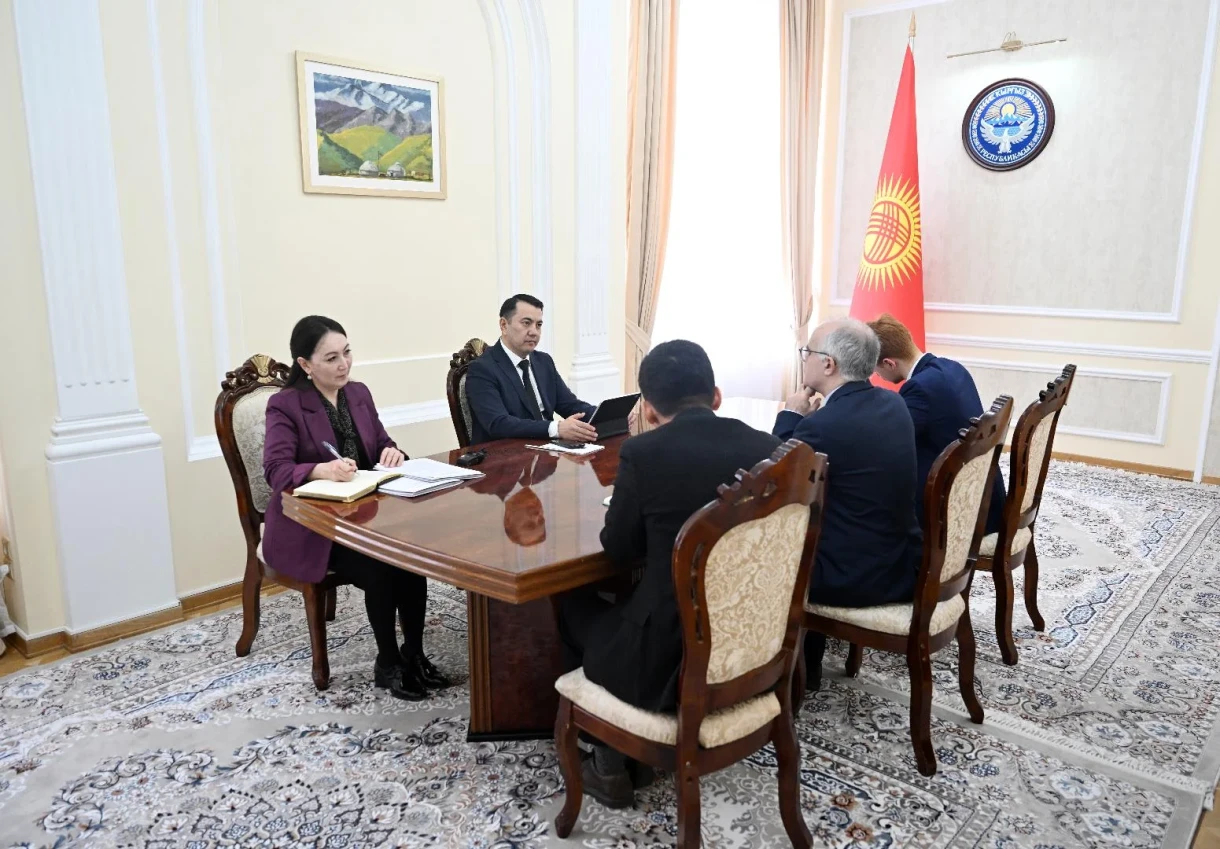 Кыргызстан и Франция обсудили открытие прямого авиасообщения и создание культурных центров