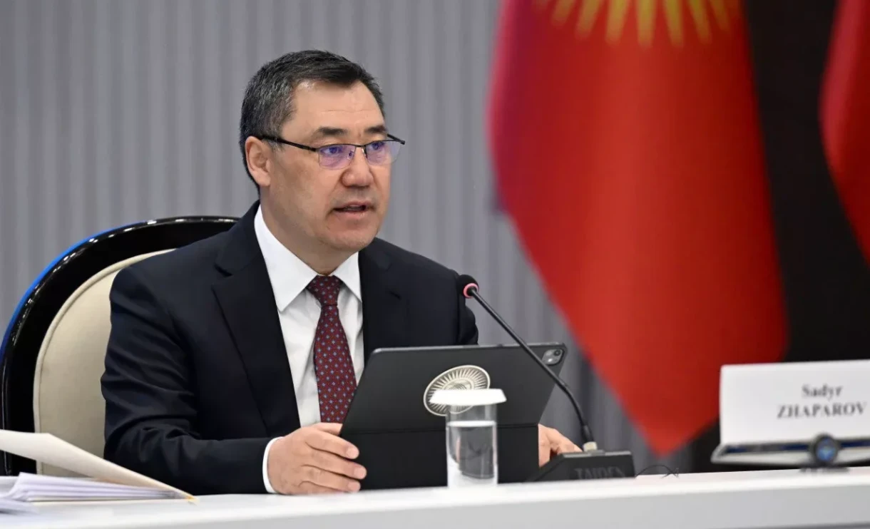 Садыр Жапаров сотторго басым көрсөтүүнү токтотуу тууралуу билдирди