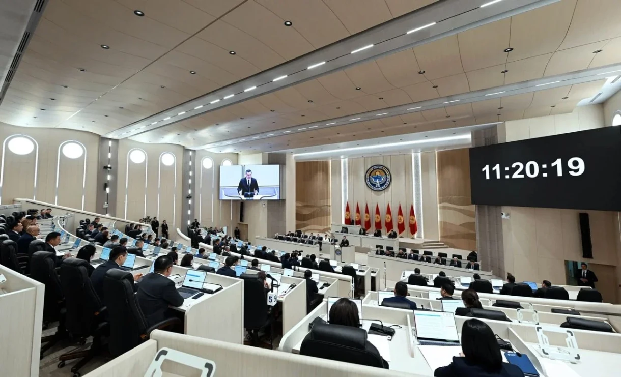 Президент жана парламент: өлкөнүн кызыкчылыгы үчүн адилеттүү диалог