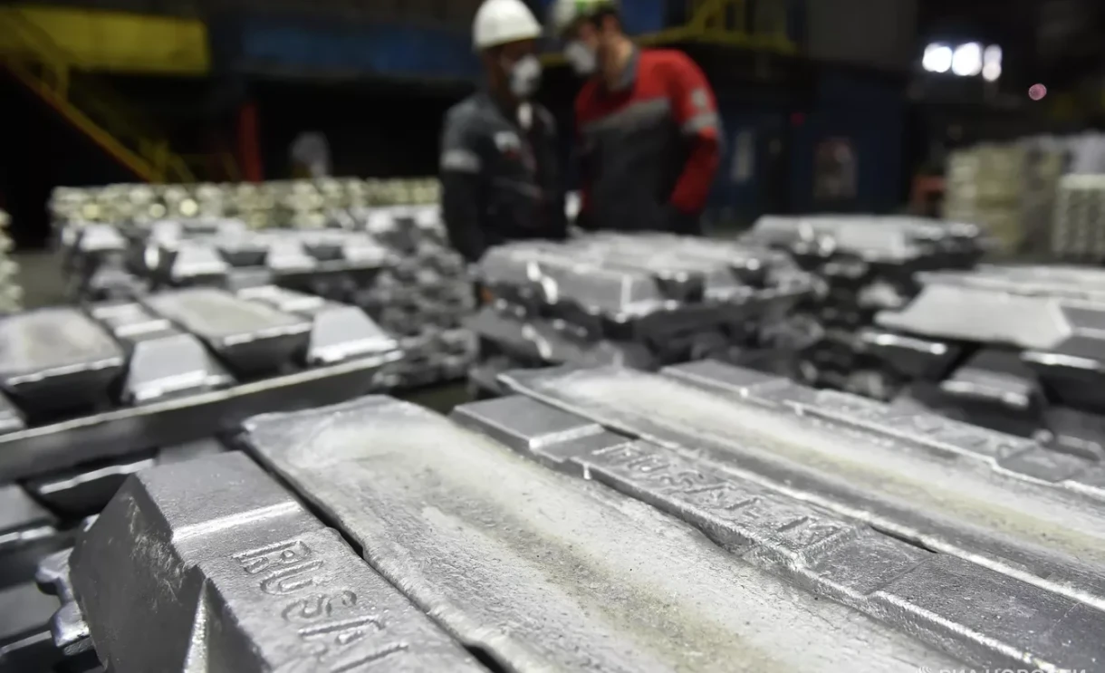 Алюминийдин баасы 2022-жылдан бери биринчи жолу тоннасына 3500 доллардан жогору көтөрүлдү